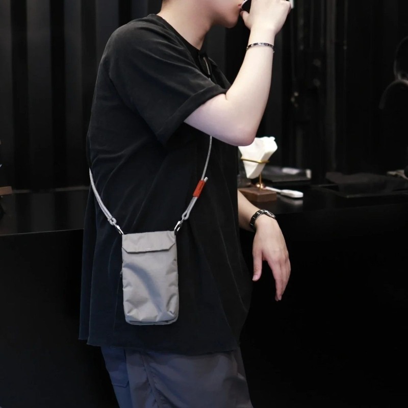 Men Slim Fit Crossbody Phone B - огляд і ціна Travel Accessories For Men