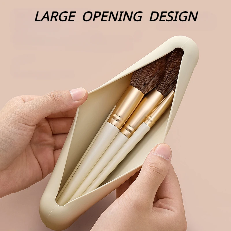 Travel Makeup Brush Holder Sil - огляд і ціна Travel Accessories Toiletries